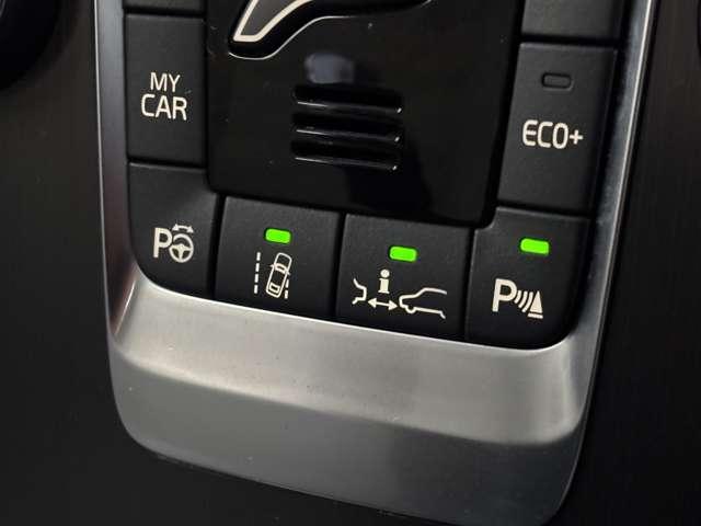 Ｖ４０ Ｄ４　ＳＥ　ナビ　バックカメラ　ガラスルーフ　ベージュ革シート　シートヒーター　レーダークルーズコントロールパワーシート　ＨＩＤヘッドライト　前後２ＣＨドラレコ　ＥＴＣ　純正１７インチＡＷ（12枚目）