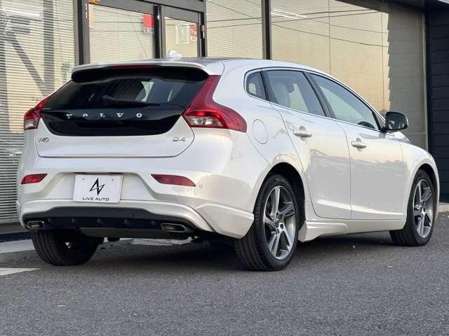 Ｖ４０ Ｄ４　ＳＥ　ナビ　バックカメラ　ガラスルーフ　ベージュ革シート　シートヒーター　レーダークルーズコントロールパワーシート　ＨＩＤヘッドライト　前後２ＣＨドラレコ　ＥＴＣ　純正１７インチＡＷ（22枚目）