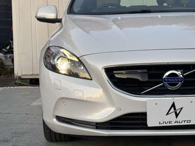 Ｖ４０ Ｄ４　ＳＥ　ナビ　バックカメラ　ガラスルーフ　ベージュ革シート　シートヒーター　レーダークルーズコントロールパワーシート　ＨＩＤヘッドライト　前後２ＣＨドラレコ　ＥＴＣ　純正１７インチＡＷ（23枚目）