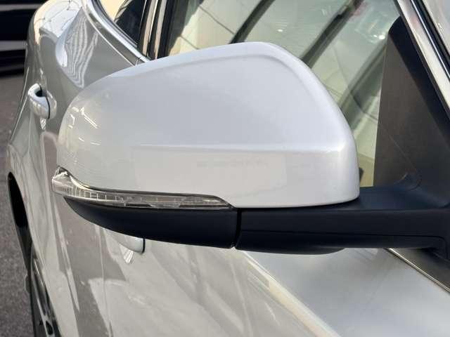 Ｖ４０ Ｄ４　ＳＥ　ナビ　バックカメラ　ガラスルーフ　ベージュ革シート　シートヒーター　レーダークルーズコントロールパワーシート　ＨＩＤヘッドライト　前後２ＣＨドラレコ　ＥＴＣ　純正１７インチＡＷ（25枚目）