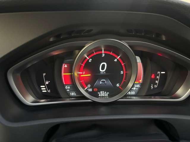 Ｖ４０ Ｄ４　ＳＥ　ナビ　バックカメラ　ガラスルーフ　ベージュ革シート　シートヒーター　レーダークルーズコントロールパワーシート　ＨＩＤヘッドライト　前後２ＣＨドラレコ　ＥＴＣ　純正１７インチＡＷ（41枚目）