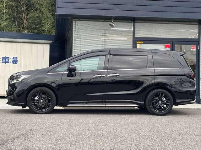 オデッセイハイブリッド 大型ナビ TV 全周囲カメラ 後席大型モニター 黒革 パワーシート シートヒーター 2ndシートオットマン 電動リアゲート LEDヘッドライト 両側パワースライド 専用塗装18インチアルミ ETC(5枚目)