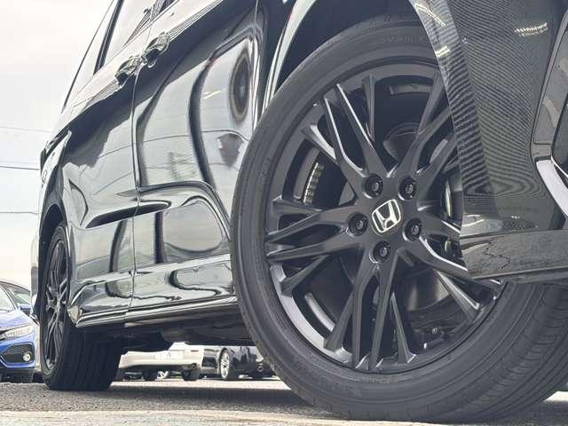 オデッセイハイブリッド 大型ナビ TV 全周囲カメラ 後席大型モニター 黒革 パワーシート シートヒーター 2ndシートオットマン 電動リアゲート LEDヘッドライト 両側パワースライド 専用塗装18インチアルミ ETC(32枚目)