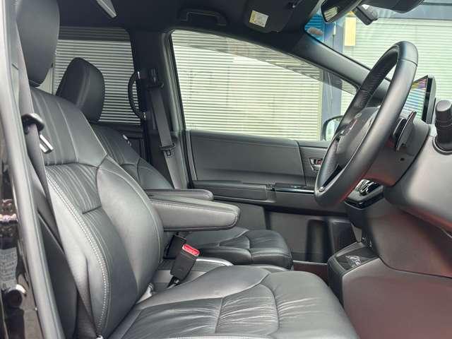 オデッセイハイブリッド 大型ナビ TV 全周囲カメラ 後席大型モニター 黒革 パワーシート シートヒーター 2ndシートオットマン 電動リアゲート LEDヘッドライト 両側パワースライド 専用塗装18インチアルミ ETC(36枚目)