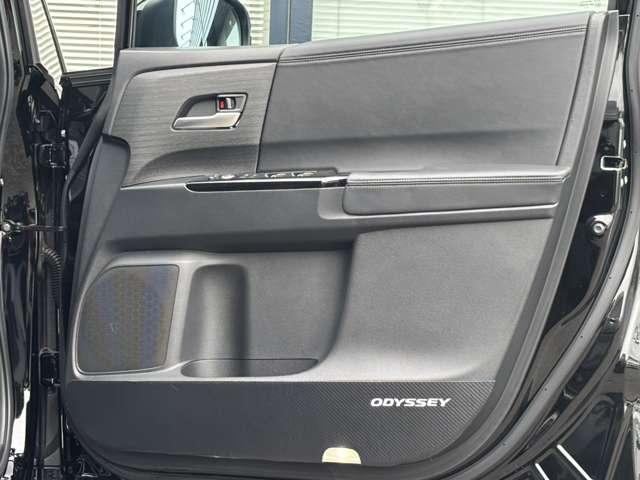 オデッセイハイブリッド 大型ナビ TV 全周囲カメラ 後席大型モニター 黒革 パワーシート シートヒーター 2ndシートオットマン 電動リアゲート LEDヘッドライト 両側パワースライド 専用塗装18インチアルミ ETC(37枚目)