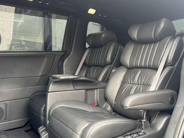 オデッセイハイブリッド 大型ナビ TV 全周囲カメラ 後席大型モニター 黒革 パワーシート シートヒーター 2ndシートオットマン 電動リアゲート LEDヘッドライト 両側パワースライド 専用塗装18インチアルミ ETC(42枚目)