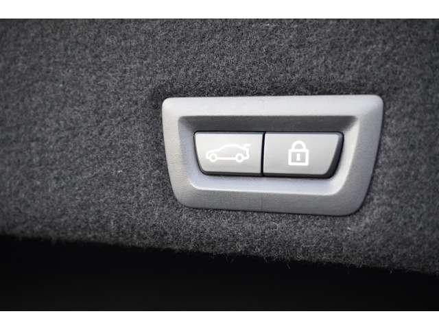 �y�p���[�o�b�N�h�A�z