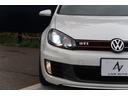 ＧＴＩ　アディダス　特別仕様車　ナビ　フルセグＴＶ　バックカメラ　ＢＢＳ１８インチアルミホイール　社外マフラー　ＨＩＤヘッドライト　クルーズコントロール　オートエアコン(18枚目)