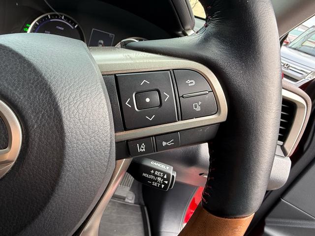 RX RX450h バージョンL パノラマルーフ 純正ナビ ステアリングヒーター シートヒーター&クーラー パノラミックビューモニター パワーバックドア ヘッドアップディスプレイ 4WD 純正スノーマット 純正エンジンスターター(19枚目)