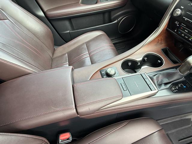 RX RX450h バージョンL パノラマルーフ 純正ナビ ステアリングヒーター シートヒーター&クーラー パノラミックビューモニター パワーバックドア ヘッドアップディスプレイ 4WD 純正スノーマット 純正エンジンスターター(20枚目)
