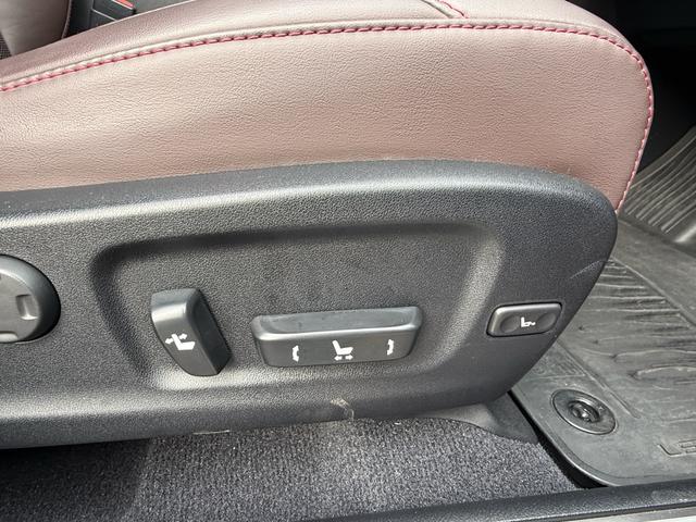 RX RX450h バージョンL パノラマルーフ 純正ナビ ステアリングヒーター シートヒーター&クーラー パノラミックビューモニター パワーバックドア ヘッドアップディスプレイ 4WD 純正スノーマット 純正エンジンスターター(22枚目)