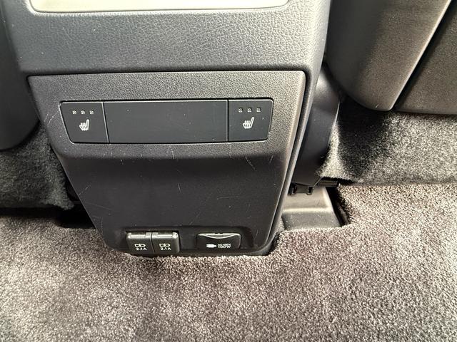 RX RX450h バージョンL パノラマルーフ 純正ナビ ステアリングヒーター シートヒーター&クーラー パノラミックビューモニター パワーバックドア ヘッドアップディスプレイ 4WD 純正スノーマット 純正エンジンスターター(27枚目)