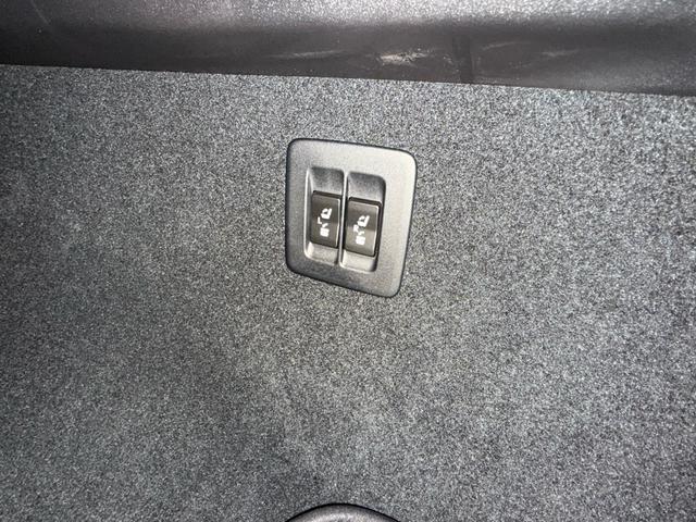 RX RX450h バージョンL パノラマルーフ 純正ナビ ステアリングヒーター シートヒーター&クーラー パノラミックビューモニター パワーバックドア ヘッドアップディスプレイ 4WD 純正スノーマット 純正エンジンスターター(29枚目)