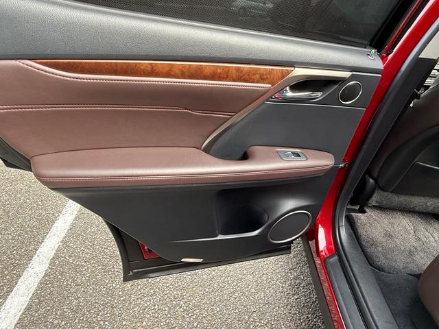 RX RX450h バージョンL パノラマルーフ 純正ナビ ステアリングヒーター シートヒーター&クーラー パノラミックビューモニター パワーバックドア ヘッドアップディスプレイ 4WD 純正スノーマット 純正エンジンスターター(33枚目)