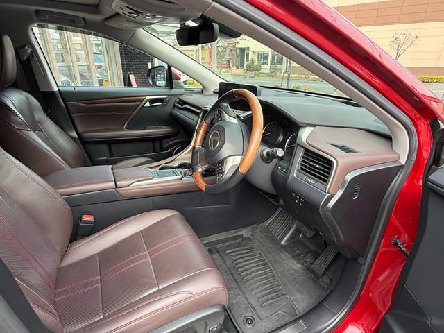 RX RX450h バージョンL パノラマルーフ 純正ナビ ステアリングヒーター シートヒーター&クーラー パノラミックビューモニター パワーバックドア ヘッドアップディスプレイ 4WD 純正スノーマット 純正エンジンスターター(44枚目)