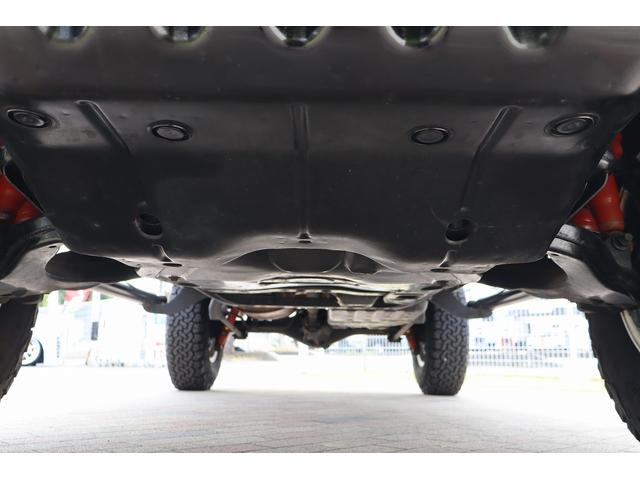 ハイラックスサーフ SSR-X US4RUNNER仕様 ナローボディ JAOSリフトアップキット DEAN16インチAW メッキバンパー クリスタルヘッドライト LEDテール CarrozzeriaナビフルセグBカメラ シートカバー(70枚目)