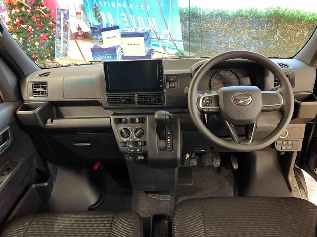 ハイゼットカーゴ クルーズ未使用車　ＬＥＤパック視界補助パック　９インチＤＡ　保証　新車保証・まごころ保証　１年間・走行距離無制限付き　ＬＥＤヘッドランプ　ＬＥＤフォグランプ　９インチディスプレイオーディオ　スマートインナーミラー　バックカメラ　電動格納ミラー（4枚目）