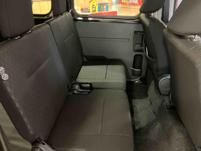 ハイゼットカーゴ クルーズ未使用車　ＬＥＤパック視界補助パック　９インチＤＡ　保証　新車保証・まごころ保証　１年間・走行距離無制限付き　ＬＥＤヘッドランプ　ＬＥＤフォグランプ　９インチディスプレイオーディオ　スマートインナーミラー　バックカメラ　電動格納ミラー（21枚目）