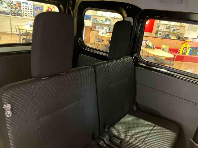 ハイゼットカーゴ クルーズ未使用車　ＬＥＤパック視界補助パック　９インチＤＡ　保証　新車保証・まごころ保証　１年間・走行距離無制限付き　ＬＥＤヘッドランプ　ＬＥＤフォグランプ　９インチディスプレイオーディオ　スマートインナーミラー　バックカメラ　電動格納ミラー（22枚目）