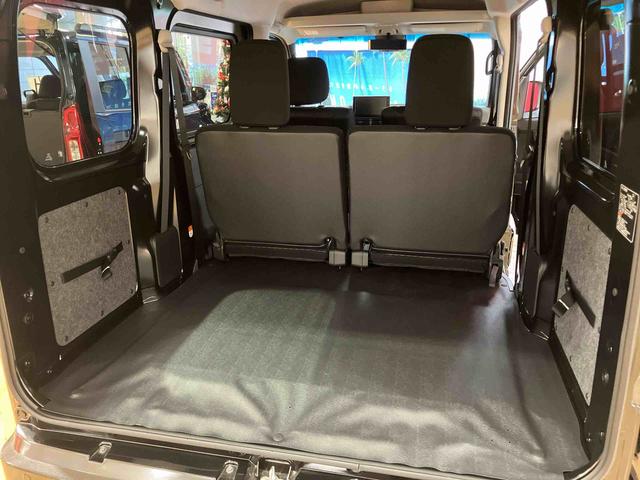 ハイゼットカーゴ クルーズ未使用車　ＬＥＤパック視界補助パック　９インチＤＡ　保証　新車保証・まごころ保証　１年間・走行距離無制限付き　ＬＥＤヘッドランプ　ＬＥＤフォグランプ　９インチディスプレイオーディオ　スマートインナーミラー　バックカメラ　電動格納ミラー（23枚目）