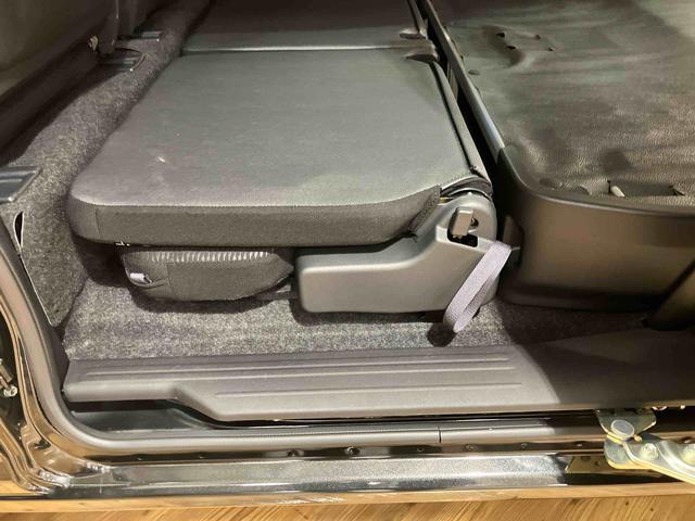 ハイゼットカーゴ クルーズ未使用車　ＬＥＤパック視界補助パック　９インチＤＡ　保証　新車保証・まごころ保証　１年間・走行距離無制限付き　ＬＥＤヘッドランプ　ＬＥＤフォグランプ　９インチディスプレイオーディオ　スマートインナーミラー　バックカメラ　電動格納ミラー（27枚目）