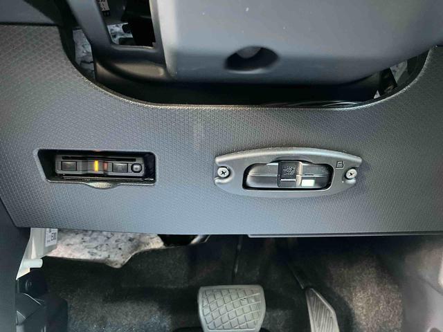 タント ファンクロスターボ　保証　新車保証・まごころ保証　１年間・走行距離無制限付き（27枚目）