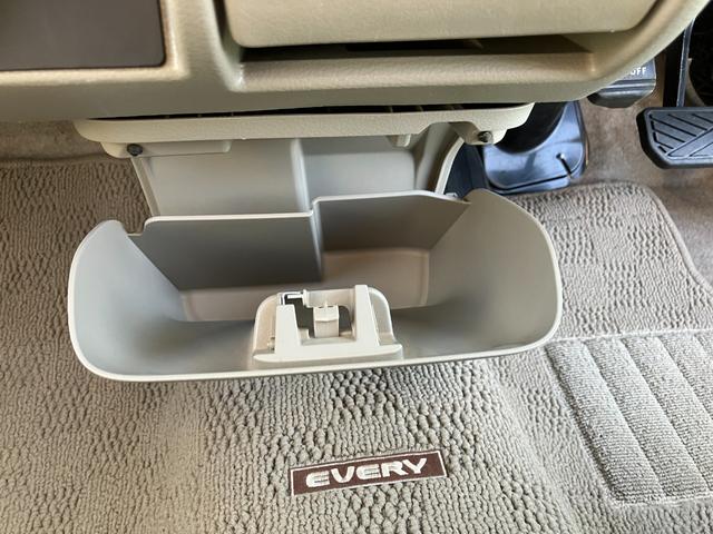 エブリイワゴン ＰＺターボスペシャル　ナビ　バックカメラ　電動スライドドア　保証　まごころ保証　１年間・走行距離無制限付き　７インチナビ　バックカメラ　両側電動スライドドア　運転席シートヒーター　キーフリーシステム　オートエアコン　電動格納ドアミラー（26枚目）