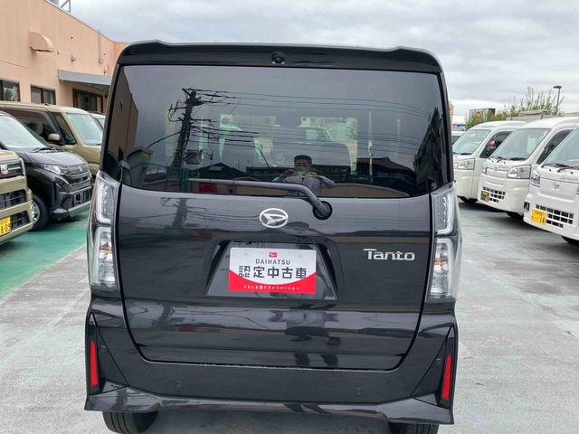 約60km/h以上で走行中に強くブレーキを踏んだ場合、ブレーキランプ点灯と同時にハザードランプが自動で高速点滅し、後続車に注意を促してくれます!