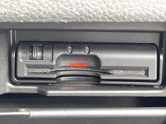 セレナ ライダー　ブラックライン　ＺＺ　Ｓ－ハイブリッド　エマージェンシーブレーキ　フリップダウンモニター　両側パワースライドドア（7枚目）