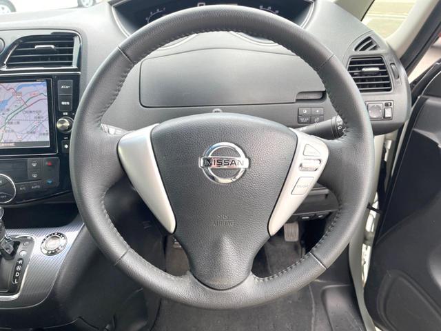 セレナ ライダー　ブラックライン　ＺＺ　Ｓ－ハイブリッド　エマージェンシーブレーキ　フリップダウンモニター　両側パワースライドドア（13枚目）