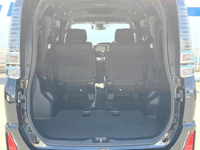 ヴォクシー ZS 衝突軽減 両側電動スライドドア 純正10インチナビ Bluetooth バックカメラ ETC フルセグTV クルーズコントロール LEDヘッドライト LEDフォグランプ オートライト オートエアコン(12枚目)