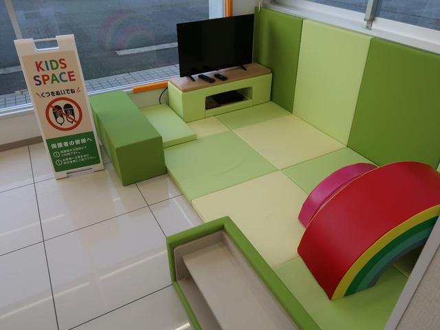 ヴォクシー ZS 衝突軽減 両側電動スライドドア 純正10インチナビ Bluetooth バックカメラ ETC フルセグTV クルーズコントロール LEDヘッドライト LEDフォグランプ オートライト オートエアコン(68枚目)