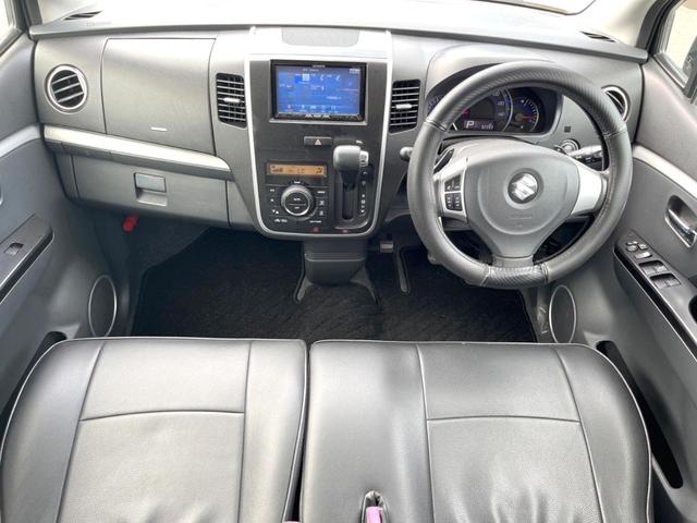 ワゴンＲスティングレー Ｔ　ＳＤナビ　スマートキー　ＨＩＤヘッド　ＥＴＣ　オートライト　オートエアコン　純正１５インチアルミ　Ｂｌｕｅｔｏｏｔｈ　ＣＤ　フルセグ（2枚目）