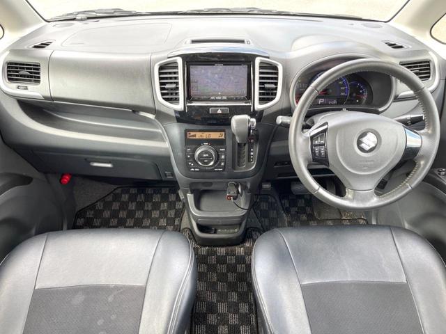 ソリオ ブラック＆ホワイト　エアロ　両側電動ドア　ＳＤナビ　シートヒーター　スマートキー　ＨＩＤヘッド　ビルトインＥＴＣ　オートライト　オートエアコン　純正１５インチアルミ　ＣＤ　ＤＶＤ再生　フルセグ（2枚目）