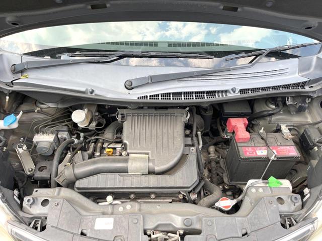 ソリオ ブラック＆ホワイト　エアロ　両側電動ドア　ＳＤナビ　シートヒーター　スマートキー　ＨＩＤヘッド　ビルトインＥＴＣ　オートライト　オートエアコン　純正１５インチアルミ　ＣＤ　ＤＶＤ再生　フルセグ（20枚目）