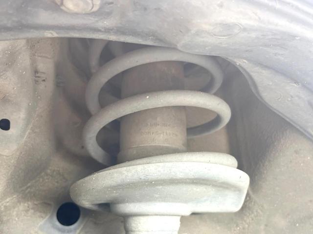 ソリオ ブラック＆ホワイト　エアロ　両側電動ドア　ＳＤナビ　シートヒーター　スマートキー　ＨＩＤヘッド　ビルトインＥＴＣ　オートライト　オートエアコン　純正１５インチアルミ　ＣＤ　ＤＶＤ再生　フルセグ（22枚目）