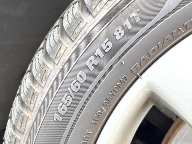 ソリオ ブラック＆ホワイト　エアロ　両側電動ドア　ＳＤナビ　シートヒーター　スマートキー　ＨＩＤヘッド　ビルトインＥＴＣ　オートライト　オートエアコン　純正１５インチアルミ　ＣＤ　ＤＶＤ再生　フルセグ（24枚目）