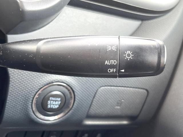 ソリオ ブラック＆ホワイト　エアロ　両側電動ドア　ＳＤナビ　シートヒーター　スマートキー　ＨＩＤヘッド　ビルトインＥＴＣ　オートライト　オートエアコン　純正１５インチアルミ　ＣＤ　ＤＶＤ再生　フルセグ（40枚目）