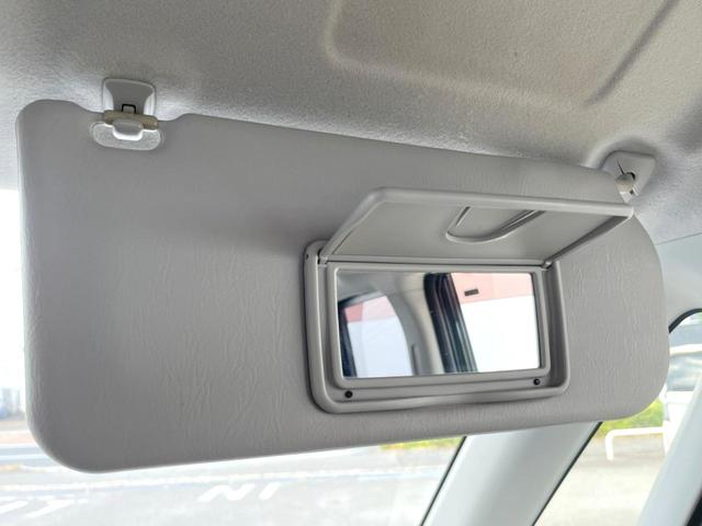 ソリオ ブラック＆ホワイト　エアロ　両側電動ドア　ＳＤナビ　シートヒーター　スマートキー　ＨＩＤヘッド　ビルトインＥＴＣ　オートライト　オートエアコン　純正１５インチアルミ　ＣＤ　ＤＶＤ再生　フルセグ（44枚目）