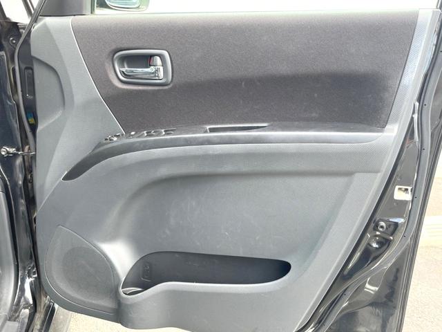 ソリオ ブラック＆ホワイト　エアロ　両側電動ドア　ＳＤナビ　シートヒーター　スマートキー　ＨＩＤヘッド　ビルトインＥＴＣ　オートライト　オートエアコン　純正１５インチアルミ　ＣＤ　ＤＶＤ再生　フルセグ（45枚目）