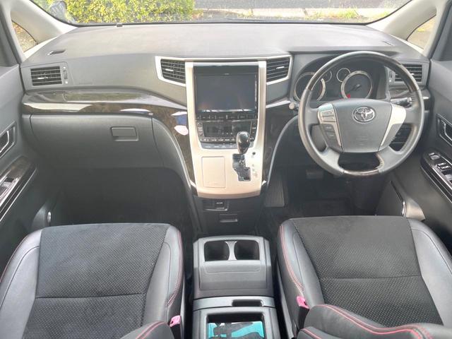 ヴェルファイア ２．４Ｚ　ゴールデンアイズＩＩ　両側電動ドア　ＳＤナビ　バックカメラ　禁煙車　電動リアゲート　ハーフレザーシート　ドラレコ　コーナーセンサー　スマートキー　ＨＩＤヘッド　ビルトインＥＴＣ　クルコン　オートライト　デュアルエアコン（2枚目）