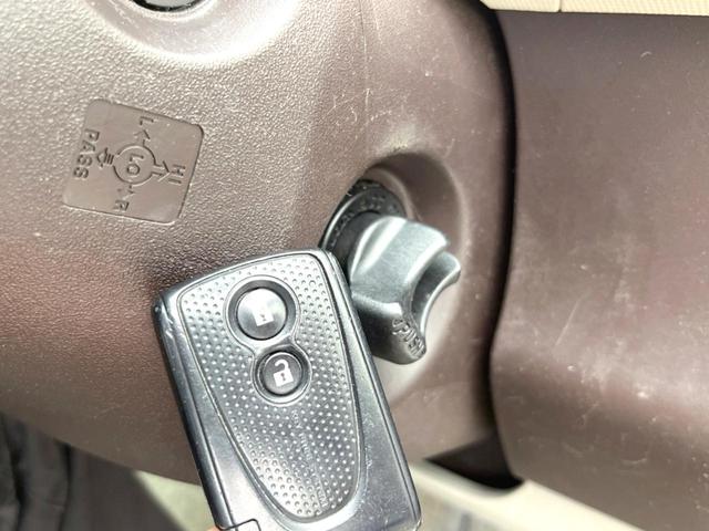 パッソ X Lパッケージ TRDエアロ 純正SDナビ HIDヘッド オートエアコン CD フルセグ(7枚目)