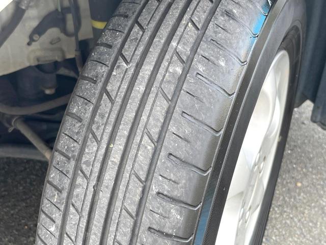 パッソ X Lパッケージ TRDエアロ 純正SDナビ HIDヘッド オートエアコン CD フルセグ(32枚目)