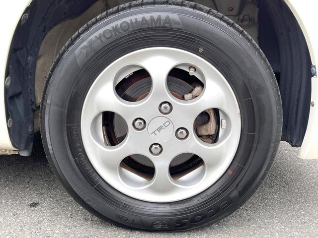 パッソ X Lパッケージ TRDエアロ 純正SDナビ HIDヘッド オートエアコン CD フルセグ(33枚目)