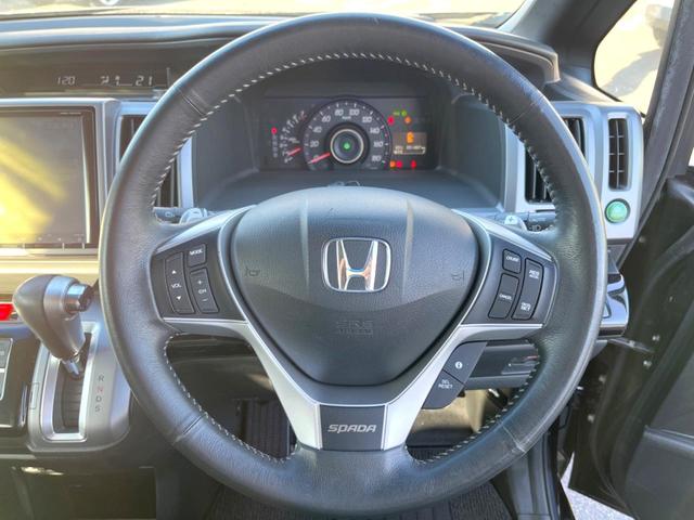 ステップワゴンスパーダ Ｚ　クールスピリット　両側電動ドア　純正ＳＤナビ　バックカメラ　ハーフレザーシート　ＨＩＤヘッド　ビルトインＥＴＣ　クルコン　純正１７インチアルミ　オートエアコン　ＣＤ　ＤＶＤ再生　フルセグ（13枚目）