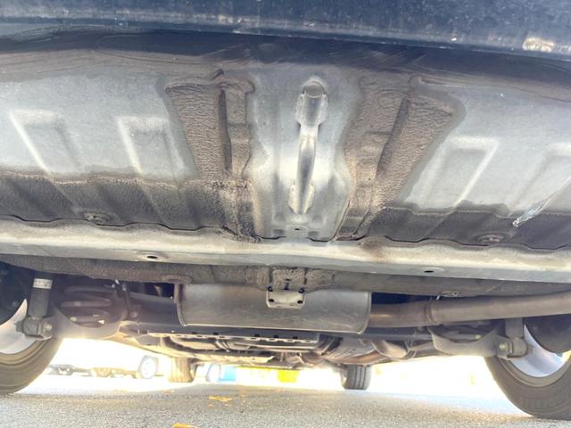 ステップワゴンスパーダ Ｚ　クールスピリット　両側電動ドア　純正ＳＤナビ　バックカメラ　ハーフレザーシート　ＨＩＤヘッド　ビルトインＥＴＣ　クルコン　純正１７インチアルミ　オートエアコン　ＣＤ　ＤＶＤ再生　フルセグ（23枚目）