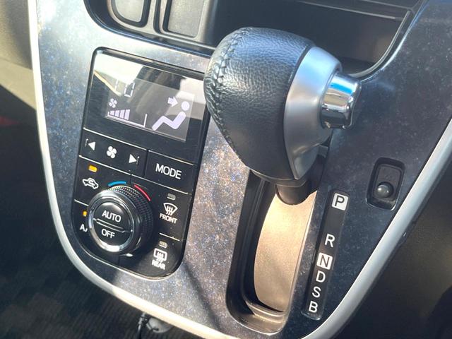 ムーヴ カスタム X ハイパーSA 純正SDナビ バックカメラ 衝突被害軽減システム ハーフレザーシート LEDヘッド ETC 純正14インチアルミ オートエアコン CD DVD再生 フルセグ LEDフォグ(32枚目)