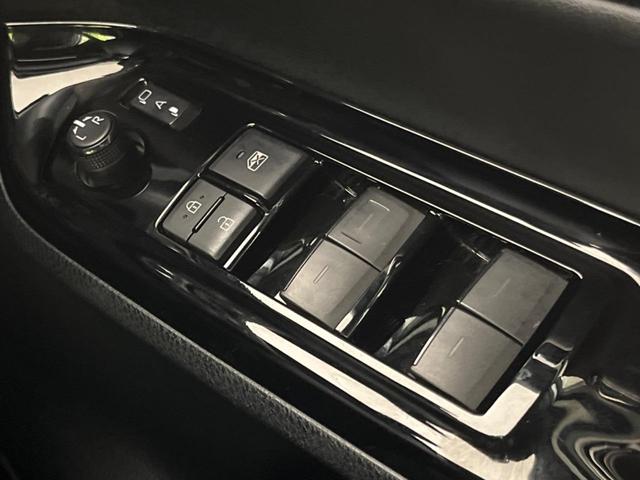 Ｓｉ　ダブルバイビーＩＩＩ　禁煙車　純正９型ＳＤナビ　後席モニター　Ｂｌｕｅｔｏｏｔｈ再生　フルセグＴＶ　ＥＴＣ　バックカメラ　両側電動スライドドア　ハーフレザーシート　クルコン　クリアランスソナー　ＬＥＤヘッド　スマートキー(31枚目)