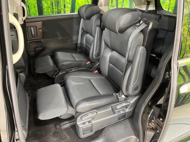オデッセイハイブリッド ｅ：ＨＥＶアブソルート・ＥＸ　禁煙車　純正１１型ナビ　全周囲カメラ　両側電動スライドドア　ブラインドスポットモニター　電動リアゲート　衝突軽減装置　レーダークルーズ　レーンキープ　クリアランスソナー　ＬＥＤヘッド　オートライト（45枚目）