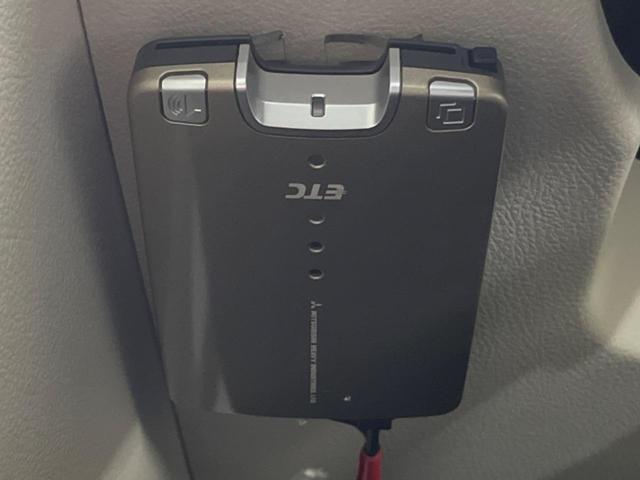 シエンタ Ｇ　禁煙車　純正ナビ　バックカメラ　両側電動スライドドア　衝突軽減装置　レーンアシスト　ＬＥＤヘッド　オートマチックハイビーム　オートライト　オートエアコン　スマートキー　フルセグ　Ｂｌｕｅｔｏｏｔｈ再生（8枚目）